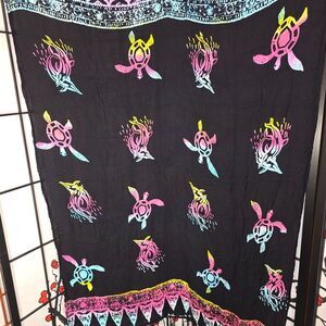 🐢 Vintage Black Batik Sarong — Turtles & Dolphins Print 🐬